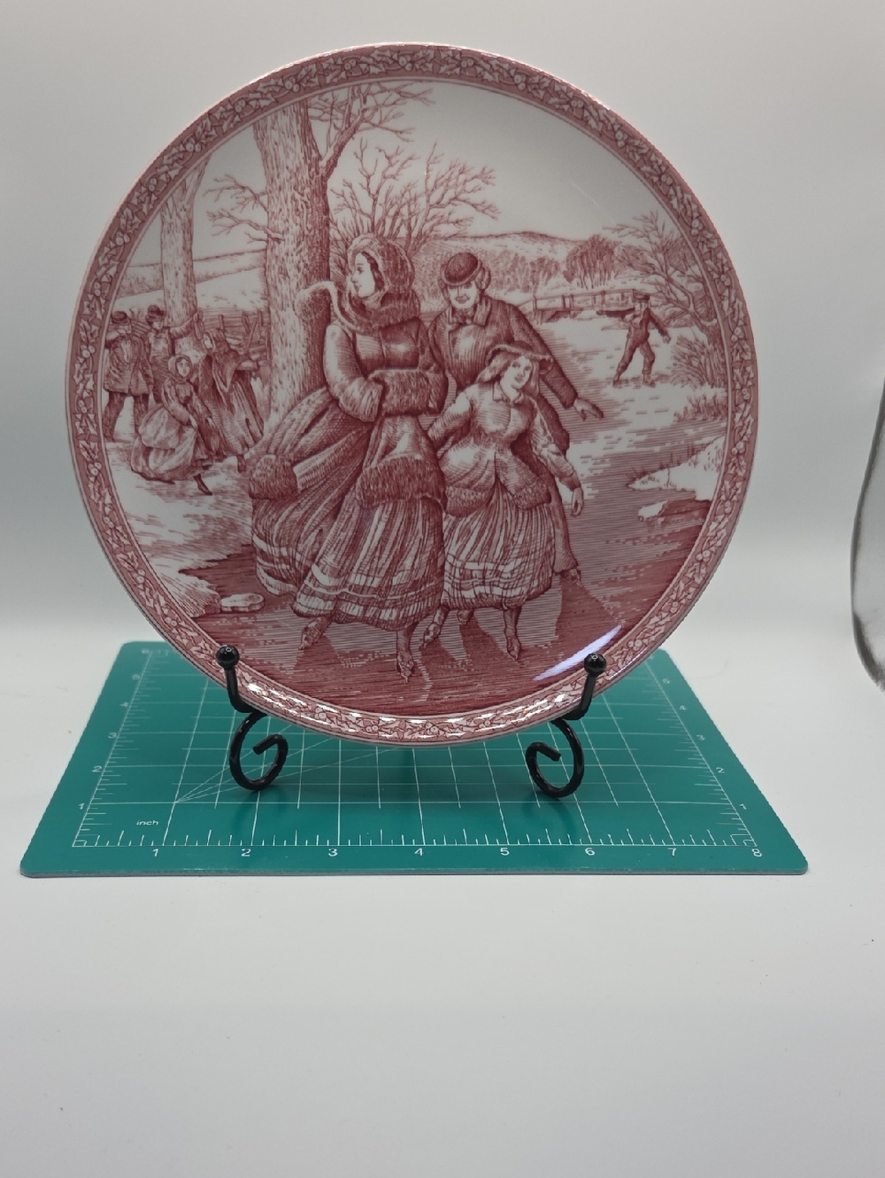 Spode Christmas Plate #2  White and Red Christmas Plate -  Collection